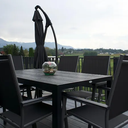 Del Am Woerthersee 벨덴암워스에르시