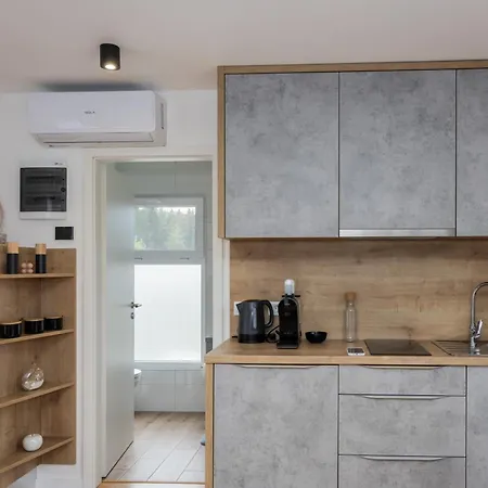 Del Am Woerthersee 벨덴암워스에르시